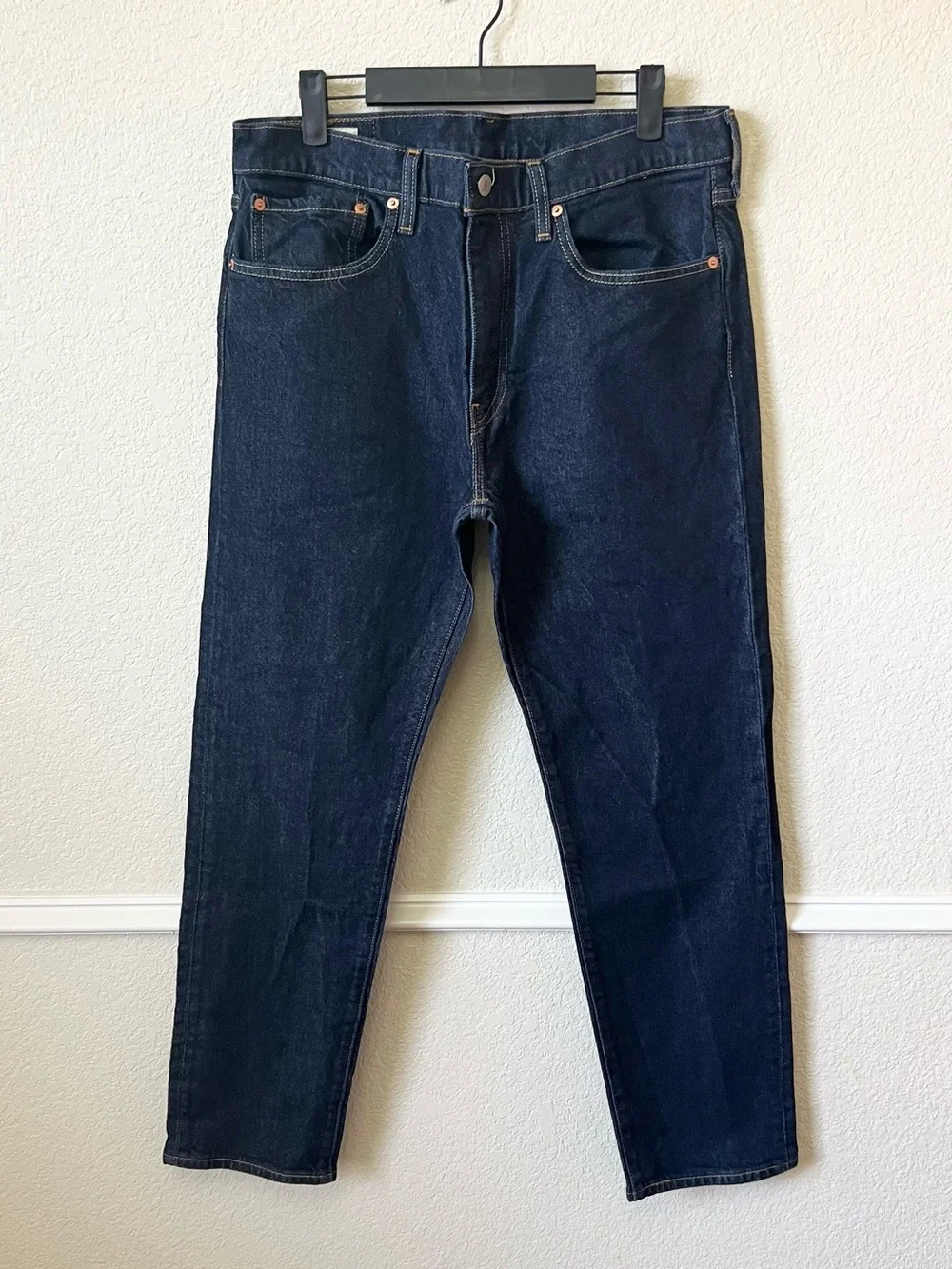 LEVI’S Premium 502 Dark Wash Blue Jeans Slim Fit Tapered Leg Mens 33X29 Big E